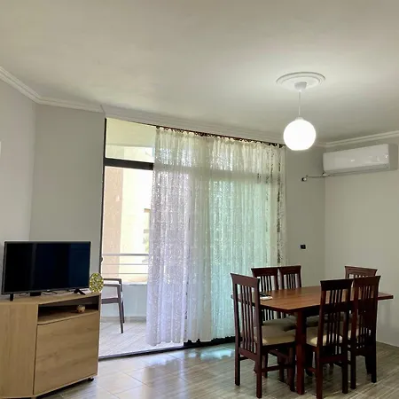 Apartment Family Oasis