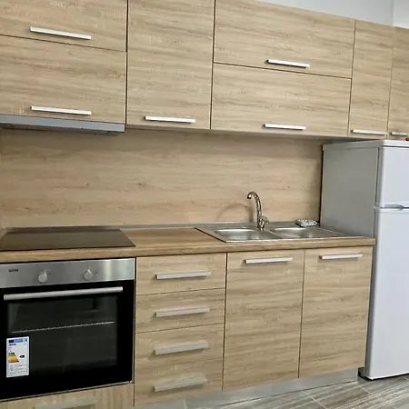 Apartment Family Oasis Golem (Tirana)